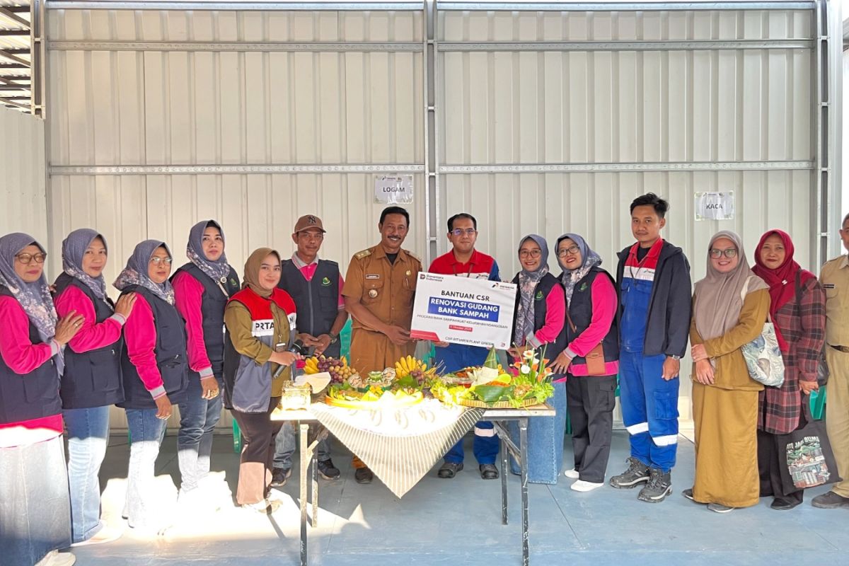 Pertamina Renovasi Bank Sampah Gresik Cegah Kebakaran Pertamina Renovasi Bank Sampah Gresik Cegah Kebakaran