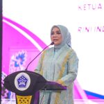 GOW Surabaya Latih Warga Olah Minyak Jelantah Jadi Lilin & Sabun