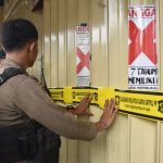Pemkot Surabaya Segel 23 Kios Buah Tak Berizin di Tanjungsari